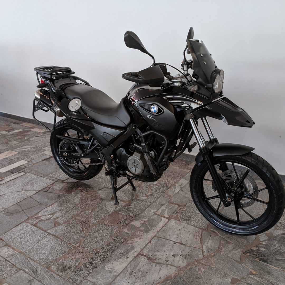 1 BMW GS650 gasolina 2015