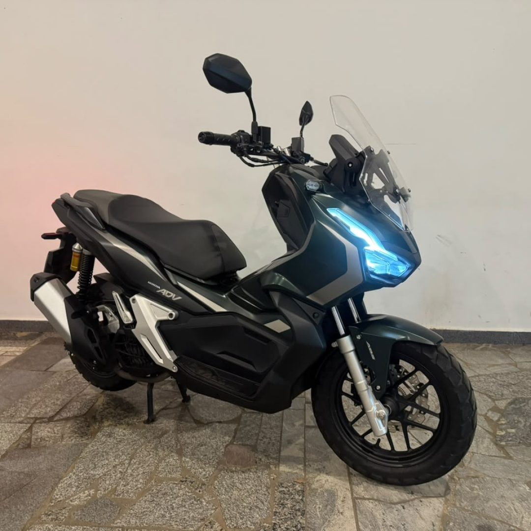 1 HONDA ADV 150 2024