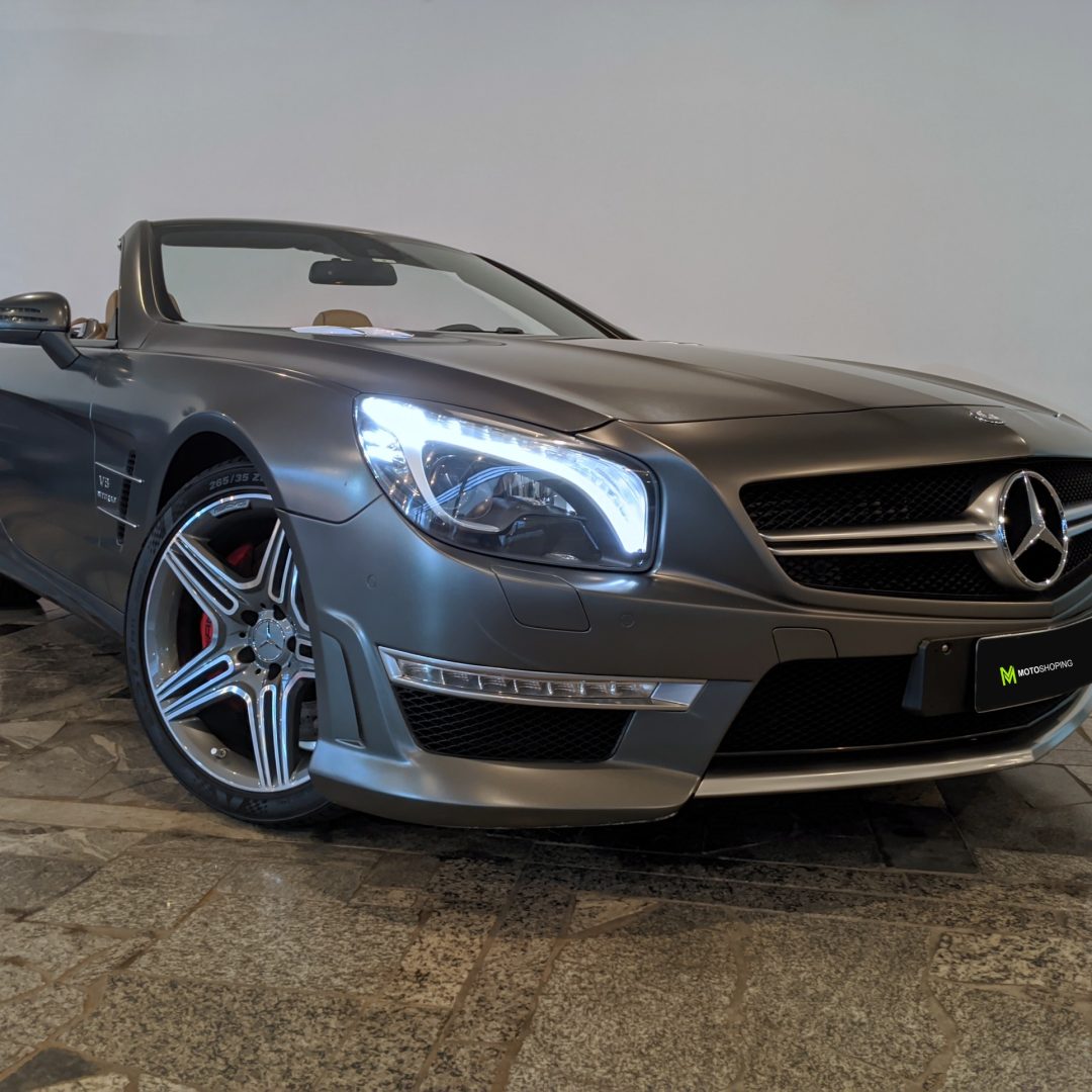 1 Mercedes-Benz SL63 AMG (P30) gasolina 2013