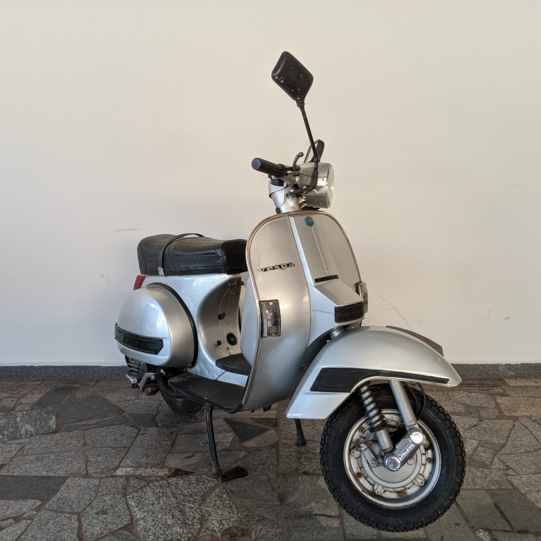 1 Vespa 200 gasolina 1987 2