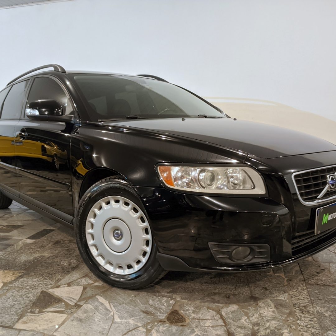 1 Volvo V50 2.0 gasolina 2010