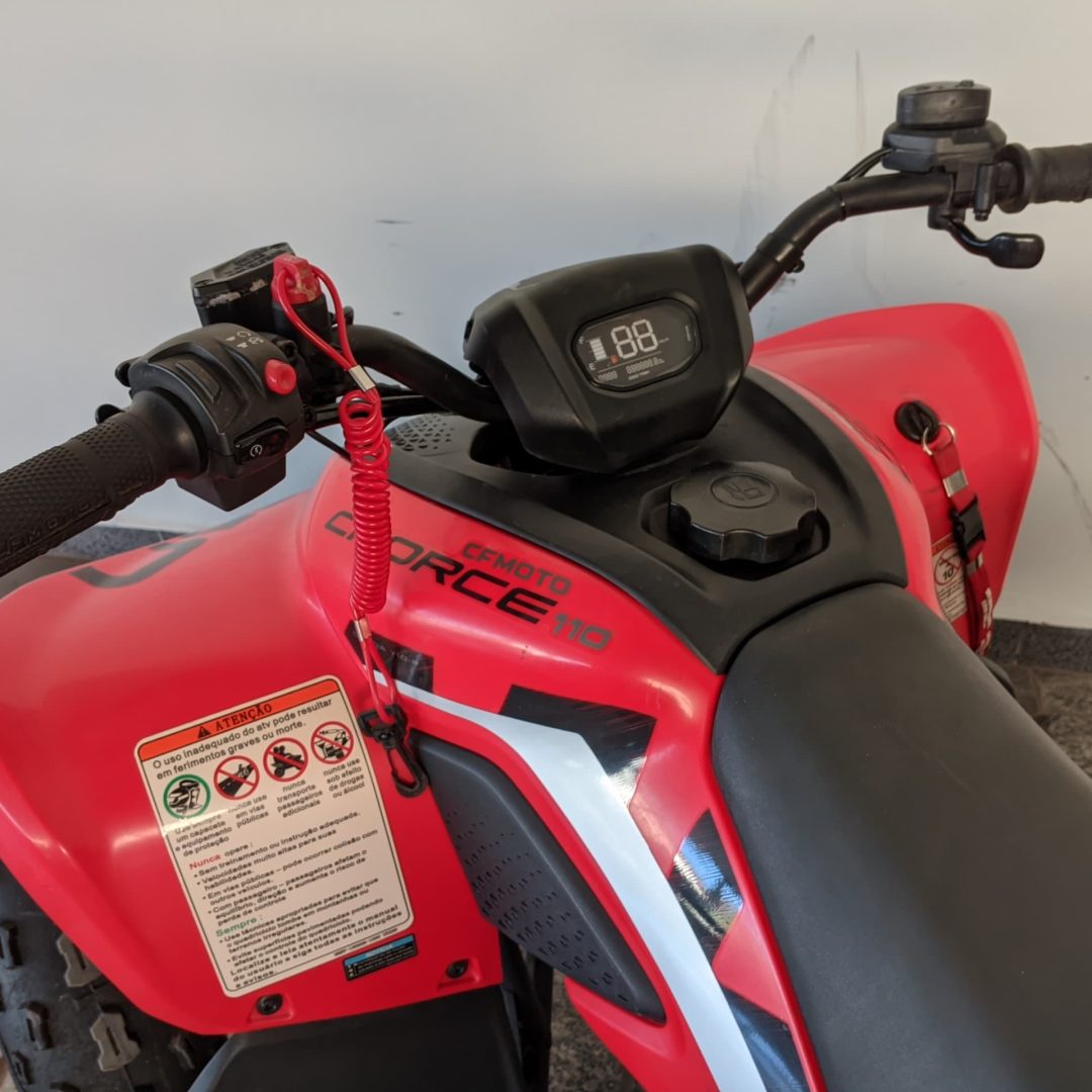 10 CForce 110 LV gasolina 2024