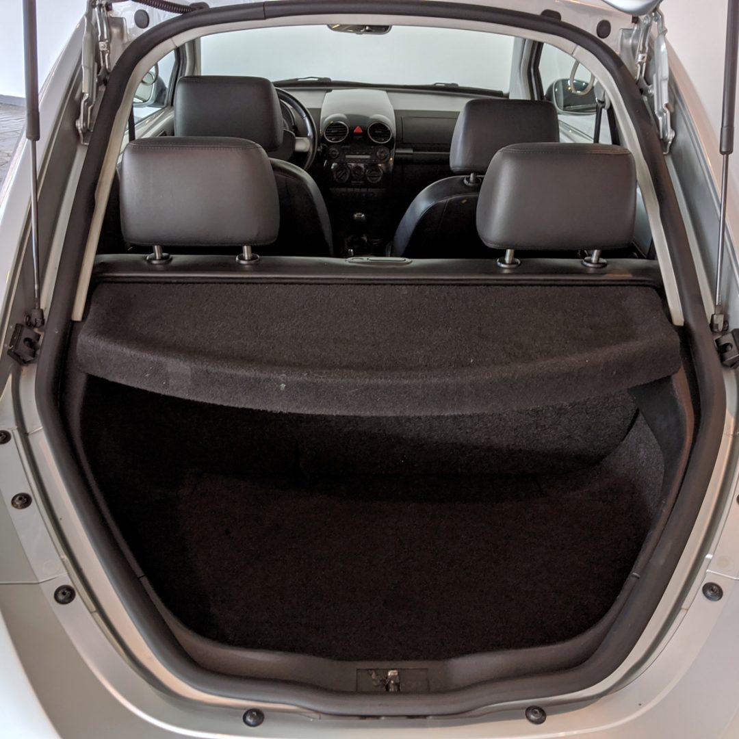 10 New Beetle 2.0 gasolina 2008