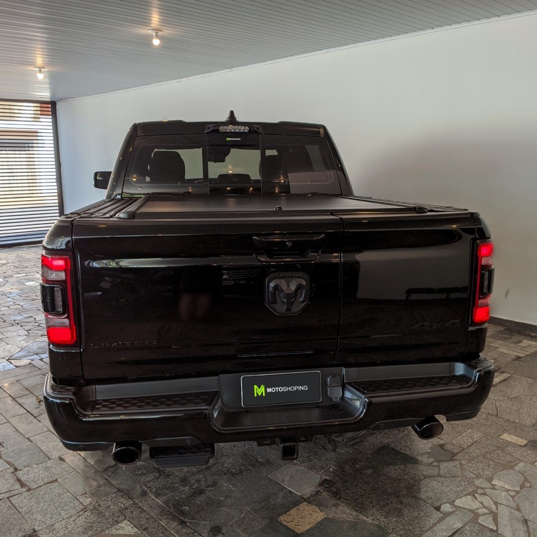 10 RAM 1500 LIMITED NIGHT EDITION V8 2024
