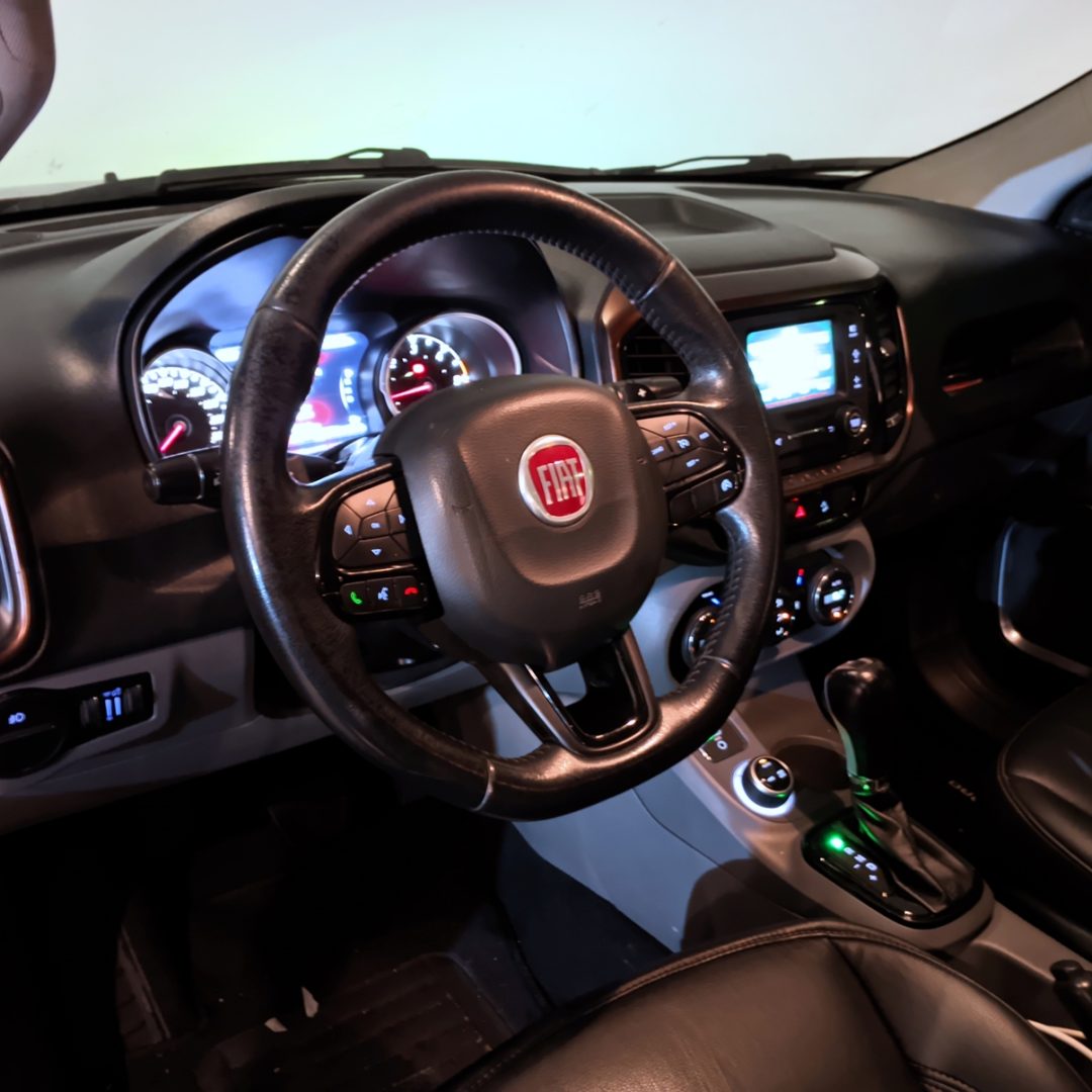 10 Toro Volcano 2.0 diesel 2019 2