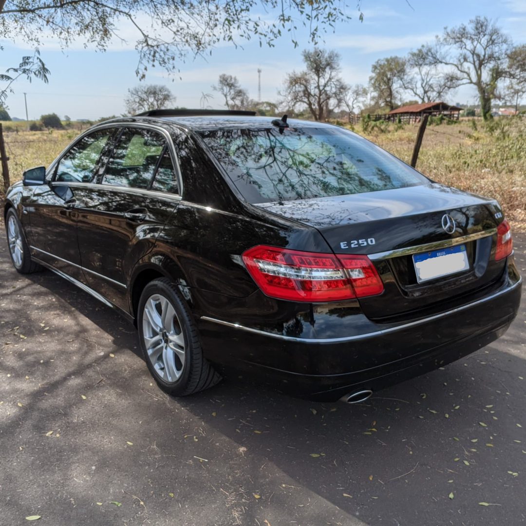 11 E250 Avantgarde 1.8 CGI gasolina 2011