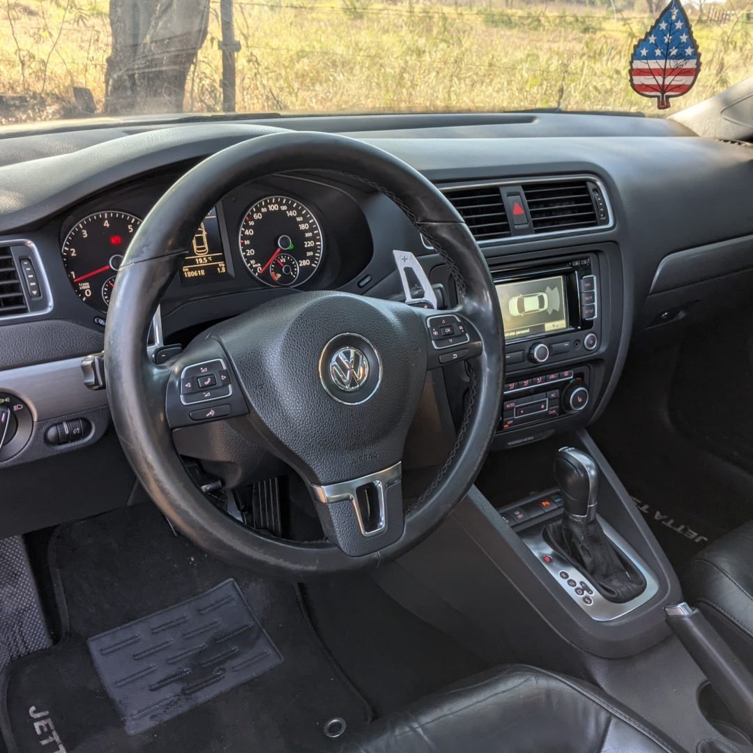 11 Jetta Highline 2.0 Tsi gasolina 2012 6