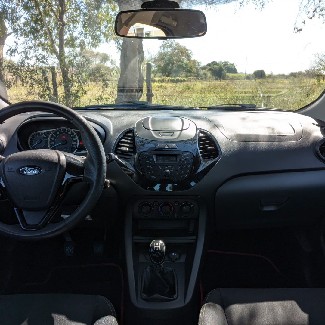 11 Ka+ Sedan SE 1.0 Flex 2017