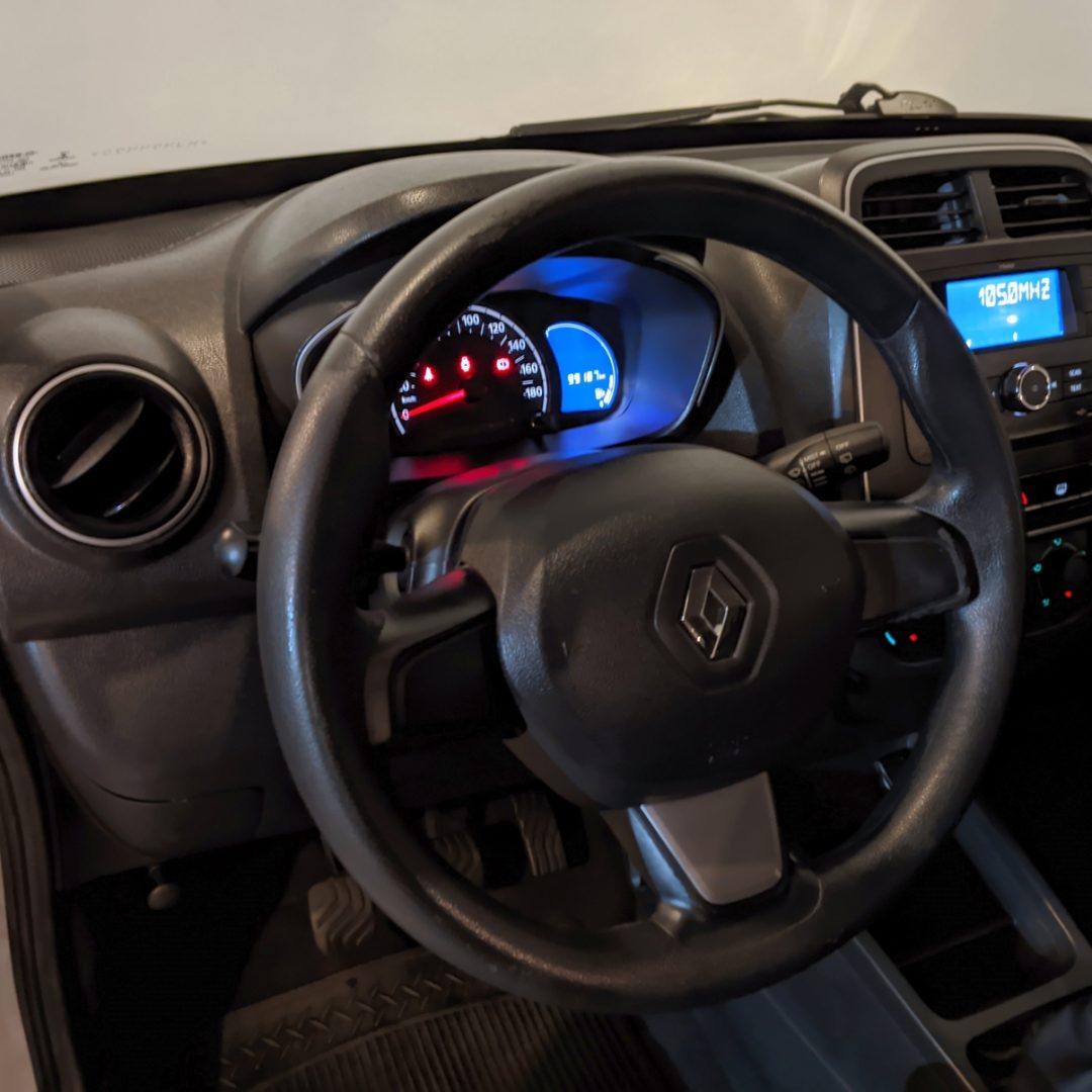 11 Kwid Zen 1.0 12v flex 2021