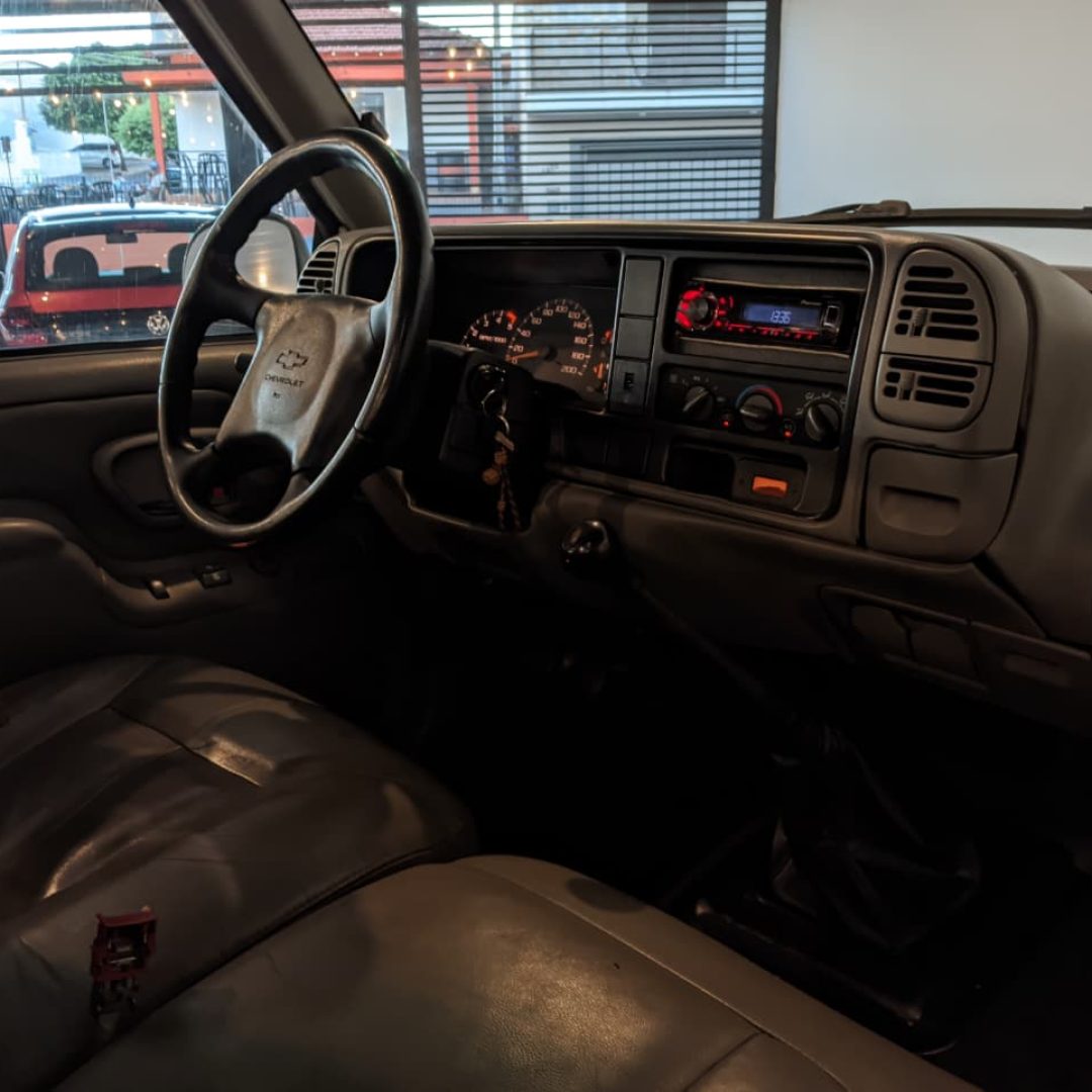 11 Silverado D20 diesel 2001 3