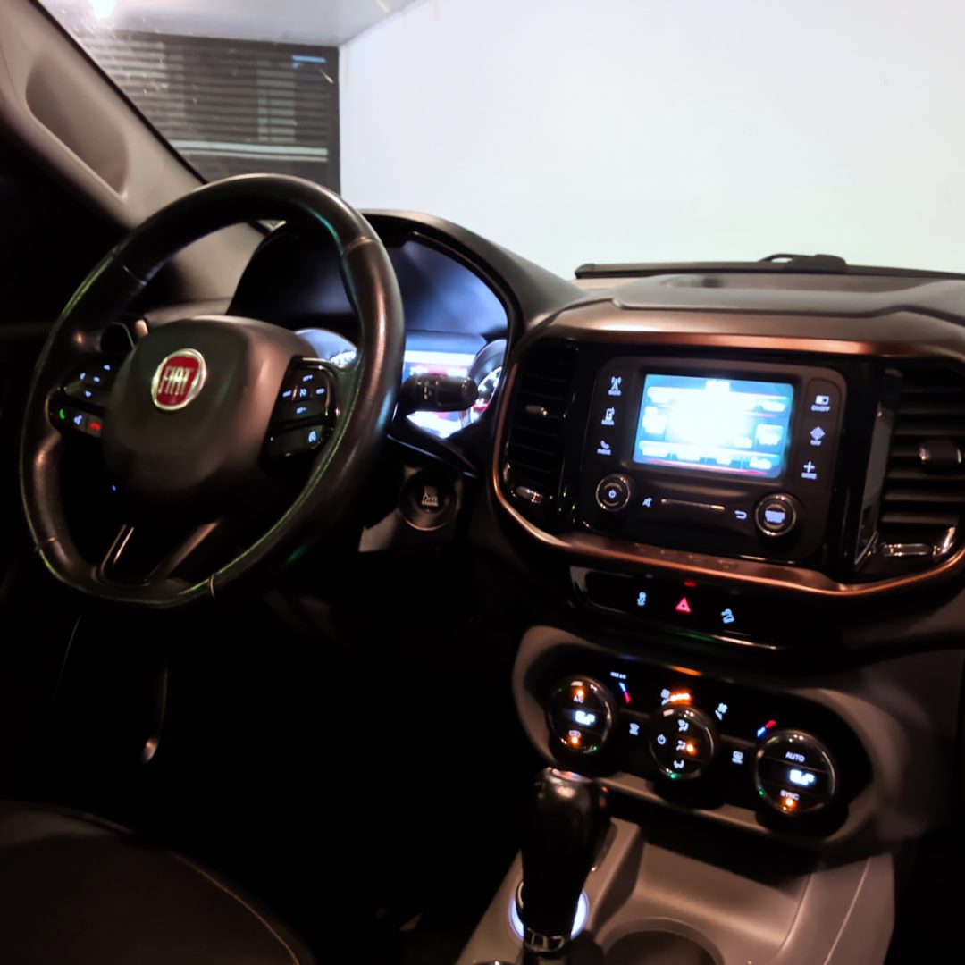 11 Toro Volcano 2.0 diesel 2019 2