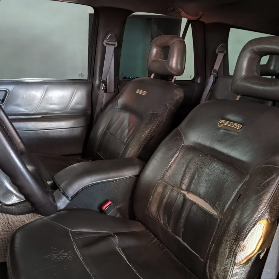 12 Blazer Executive 4.3 V6 gasolina 2000