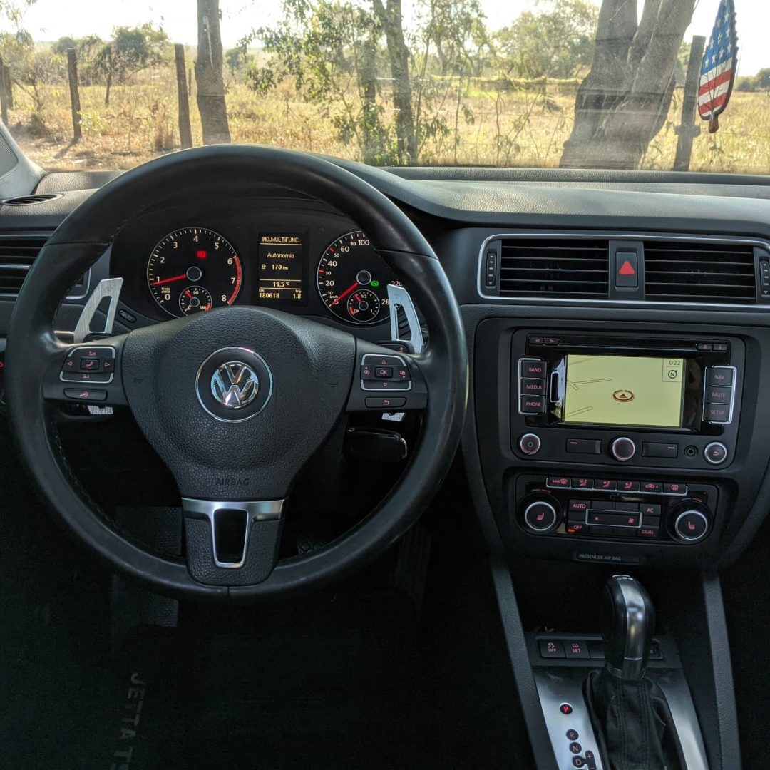 12 Jetta Highline 2.0 Tsi gasolina 2012 6