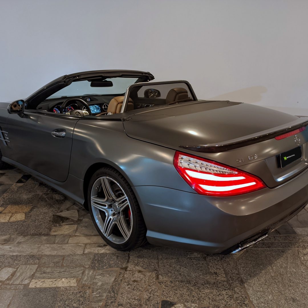 12 Mercedes-Benz SL63 AMG (P30) gasolina 2013
