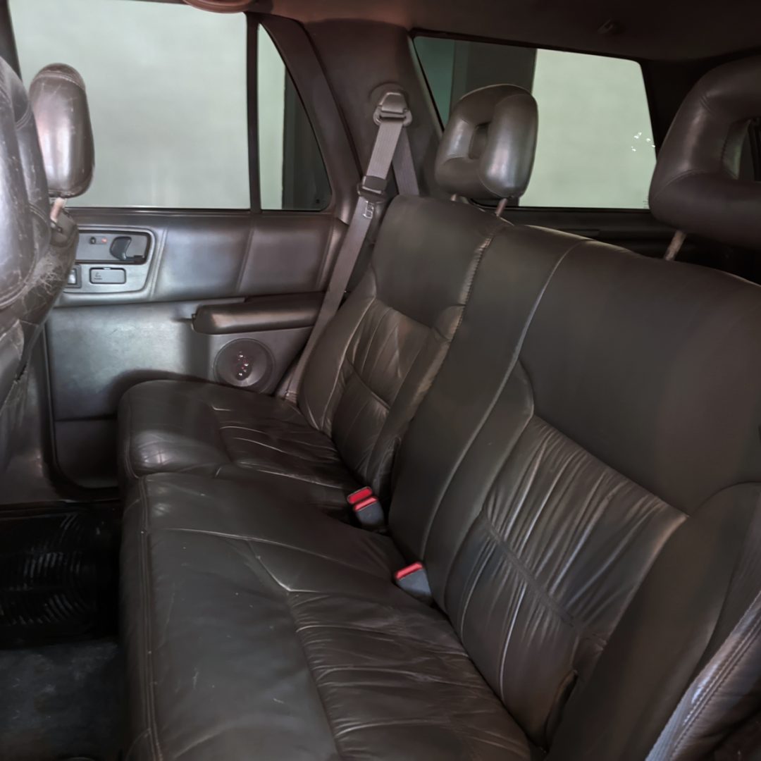 13 Blazer Executive 4.3 V6 gasolina 2000