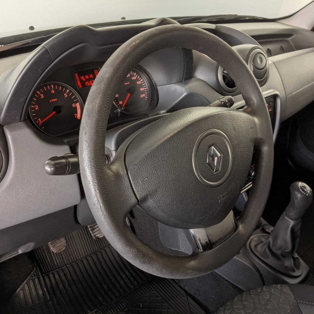 13 Duster Expression 1.6 flex 2015