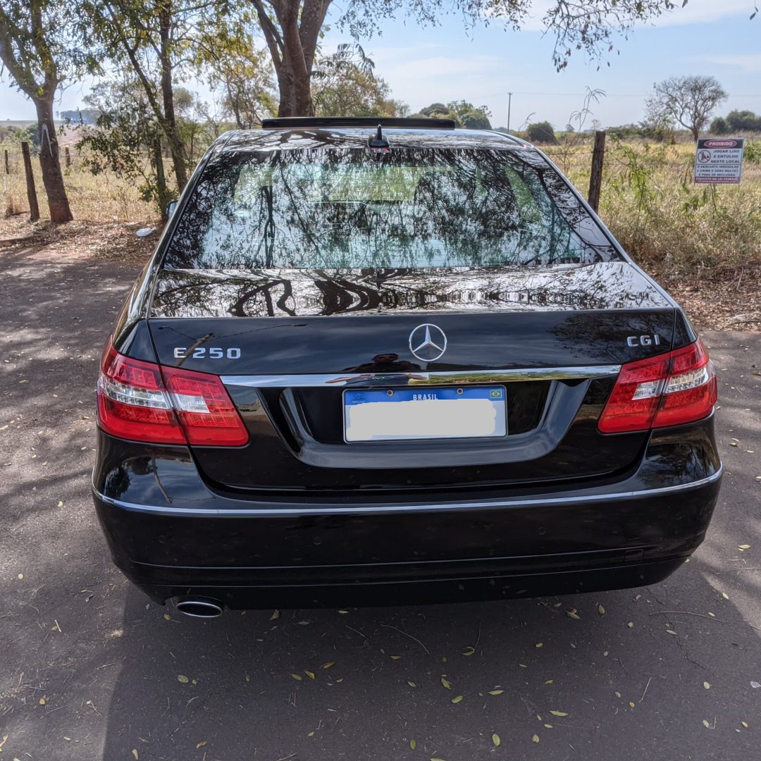 13 E250 Avantgarde 1.8 CGI gasolina 2011