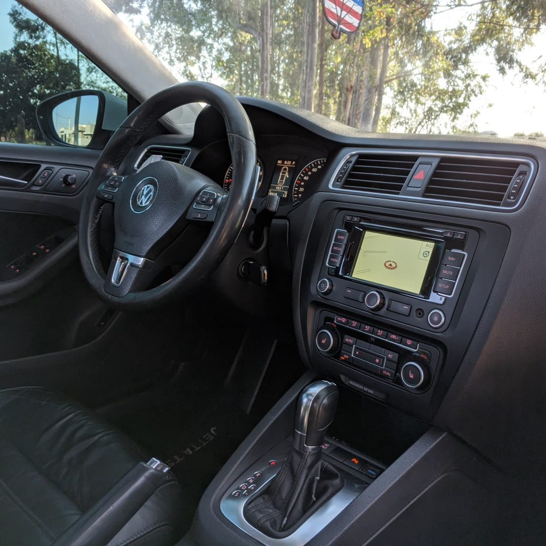 13 Jetta Highline 2.0 Tsi gasolina 2012 6