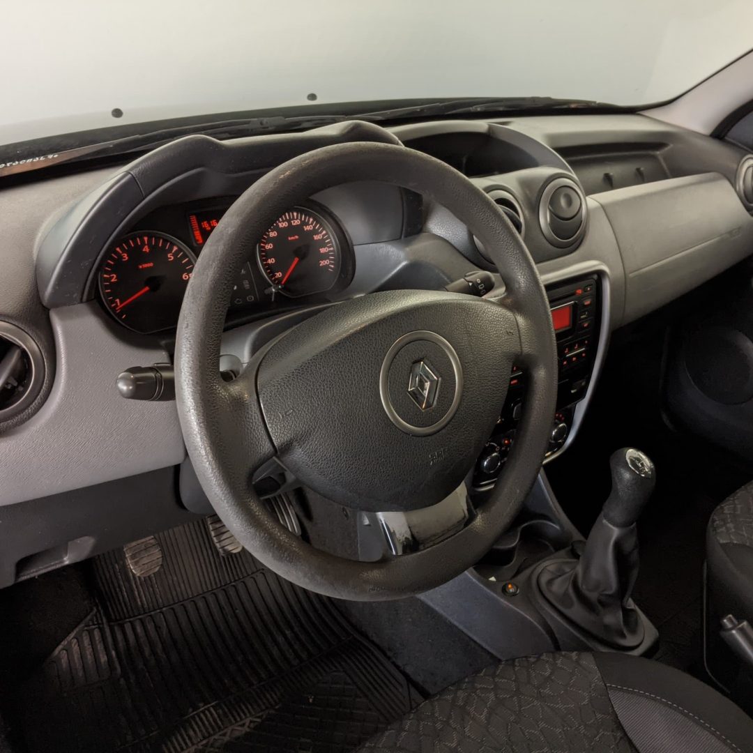 16 Duster Expression 1.6 flex 2015