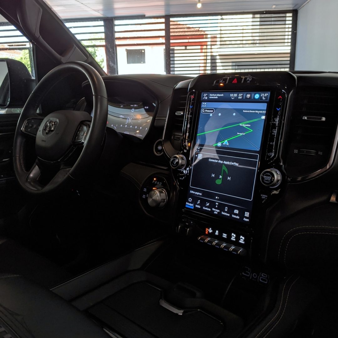 16 RAM 1500 LIMITED NIGHT EDITION V8 2024