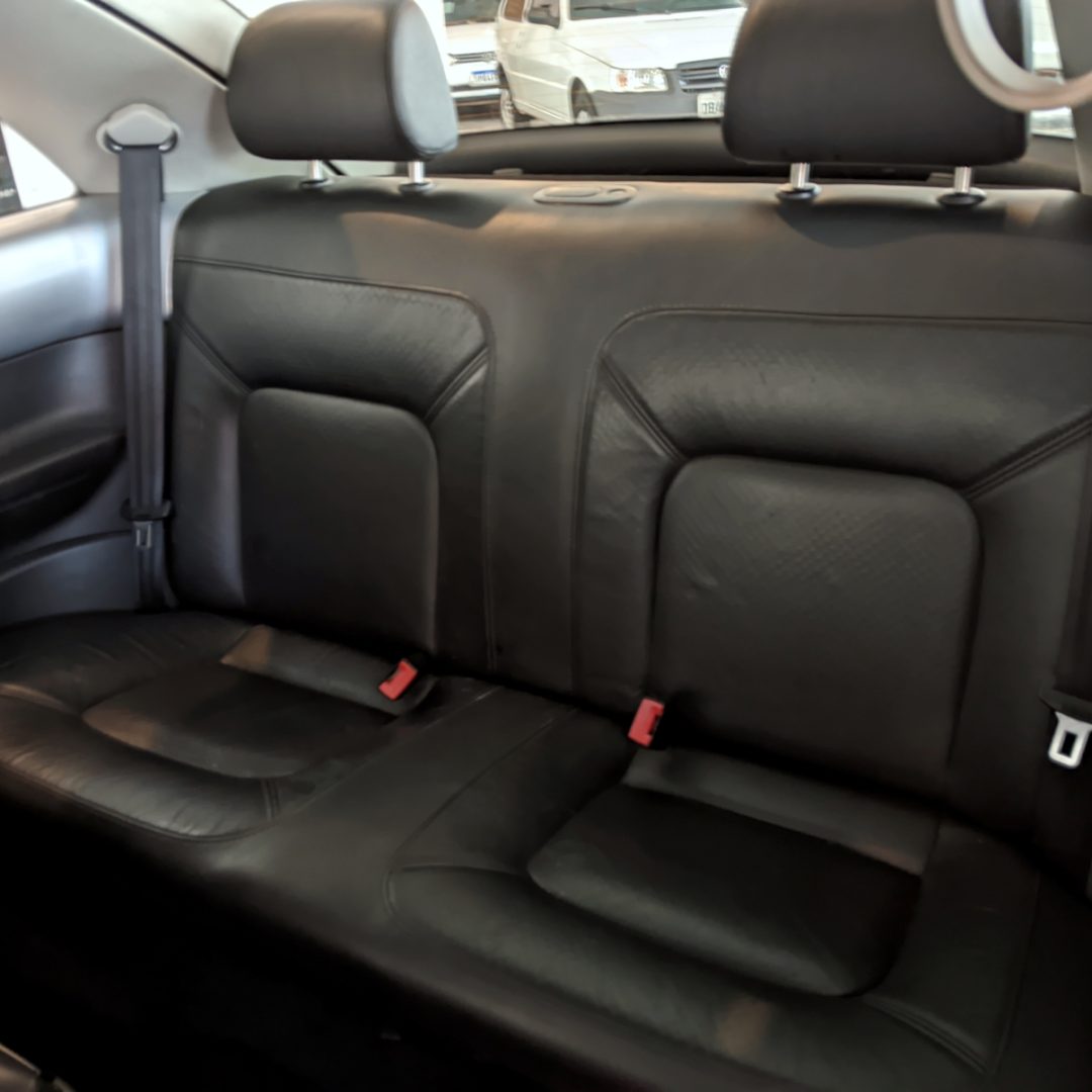 18 New Beetle 2.0 gasolina 2008