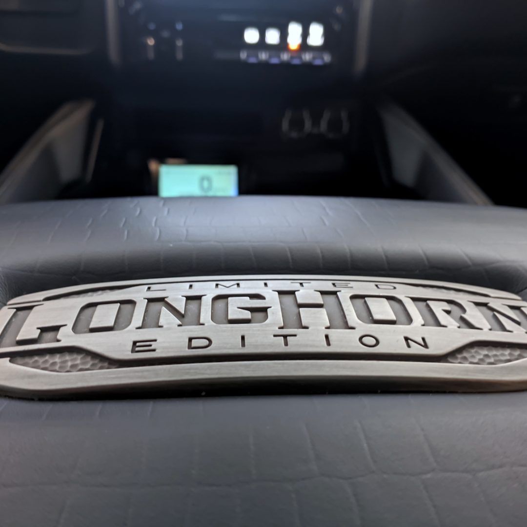 18 RAM 3500 LARAMIE LONGHORN 2022