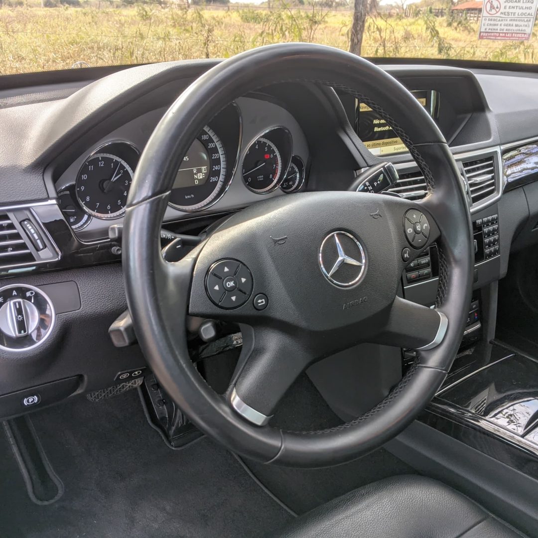19 E250 Avantgarde 1.8 CGI gasolina 2011