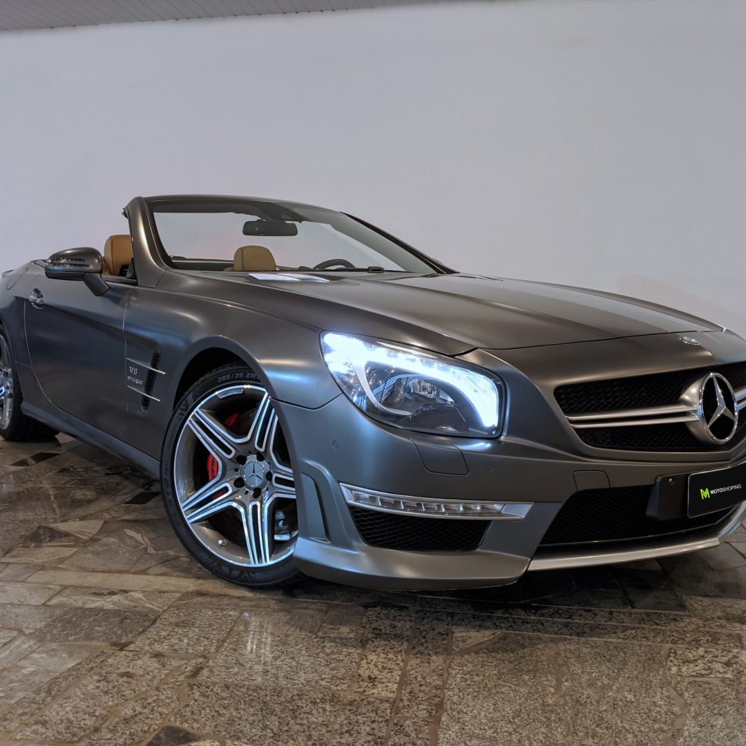 2 Mercedes-Benz SL63 AMG (P30) gasolina 2013