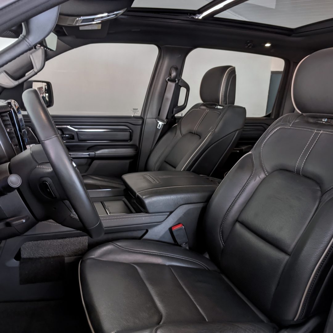 21 RAM 1500 LIMITED NIGHT EDITION V8 2024