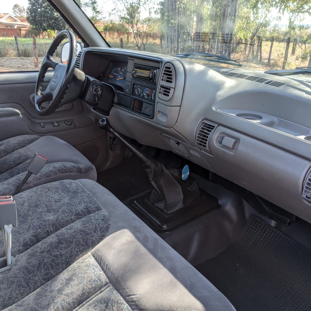 22 Silverado D20 diesel 2001
