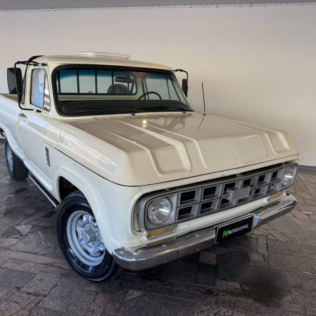 3 D-10 3.9 diesel 1982