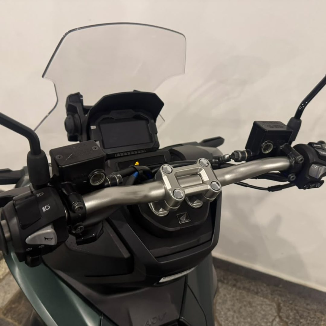 3 HONDA ADV 150 2024