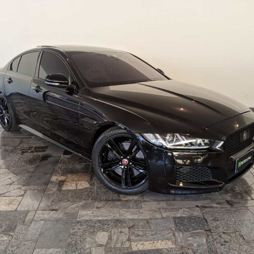 3 Jaguar XE S 3.0 gasolina 2017 2