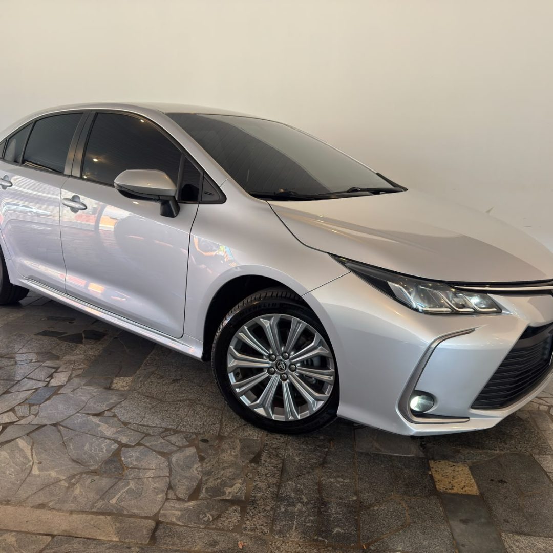 3 TOYOTA COROLLA XEi 2.0 2022