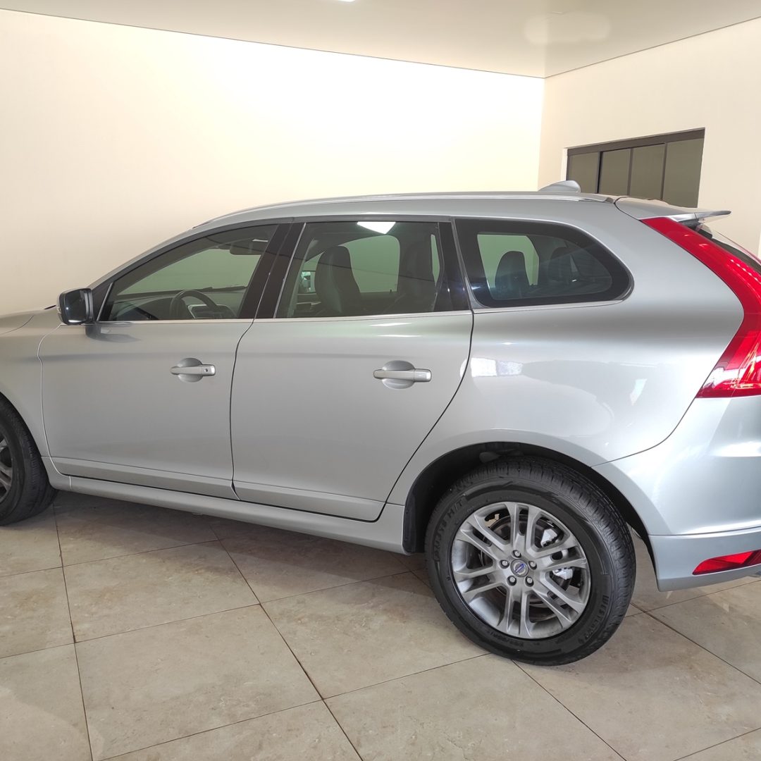 3 XC60 T5 2.0 gasolina 2014