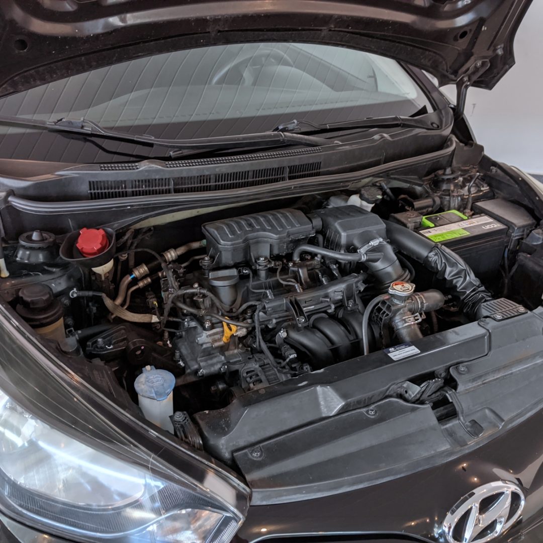 4 Hb20 Comfort Plus 1.0 flex 2015