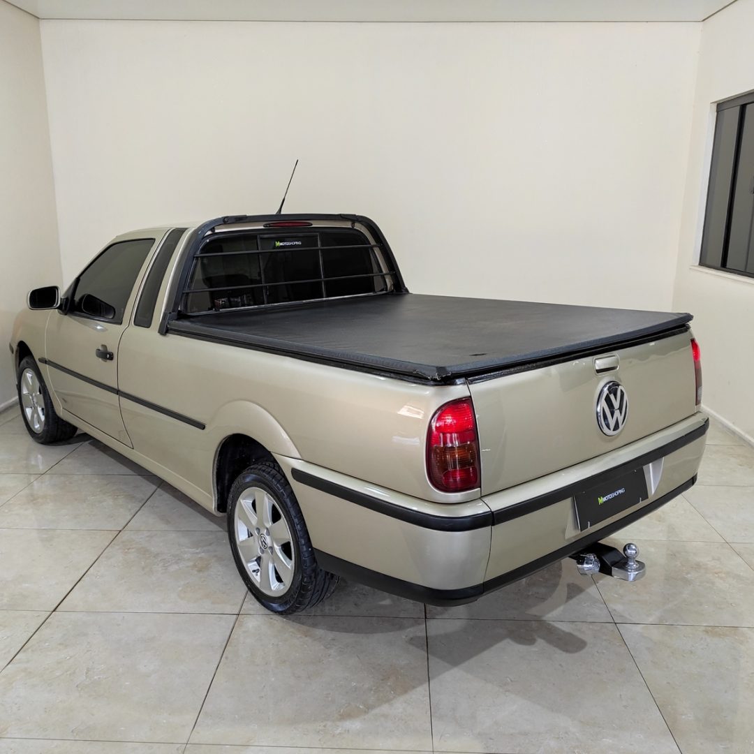 4 Saveiro Plus 2.0 gasolina 2002