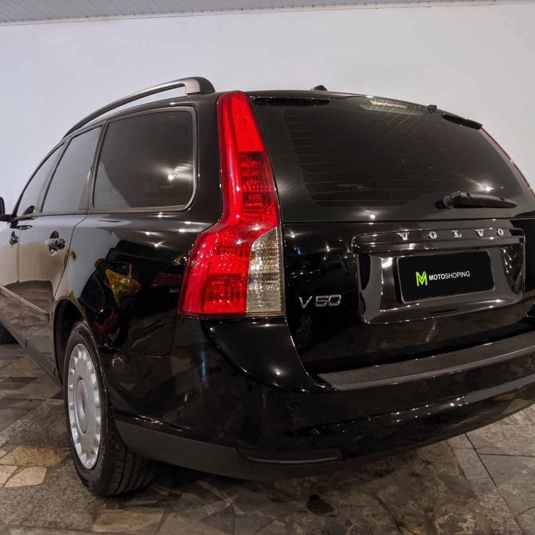 4 Volvo V50 2.0 gasolina 2010