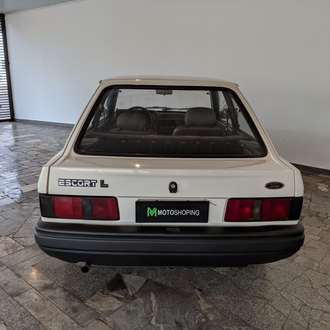 5 Escort L 1.6 gasolina 1991