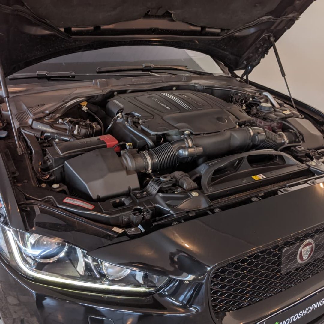 5 Jaguar XE S 3.0 gasolina 2017 2