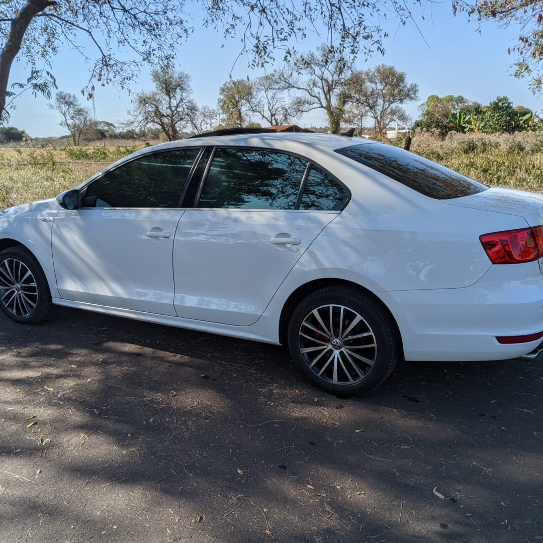 5 Jetta Highline 2.0 Tsi gasolina 2012 6