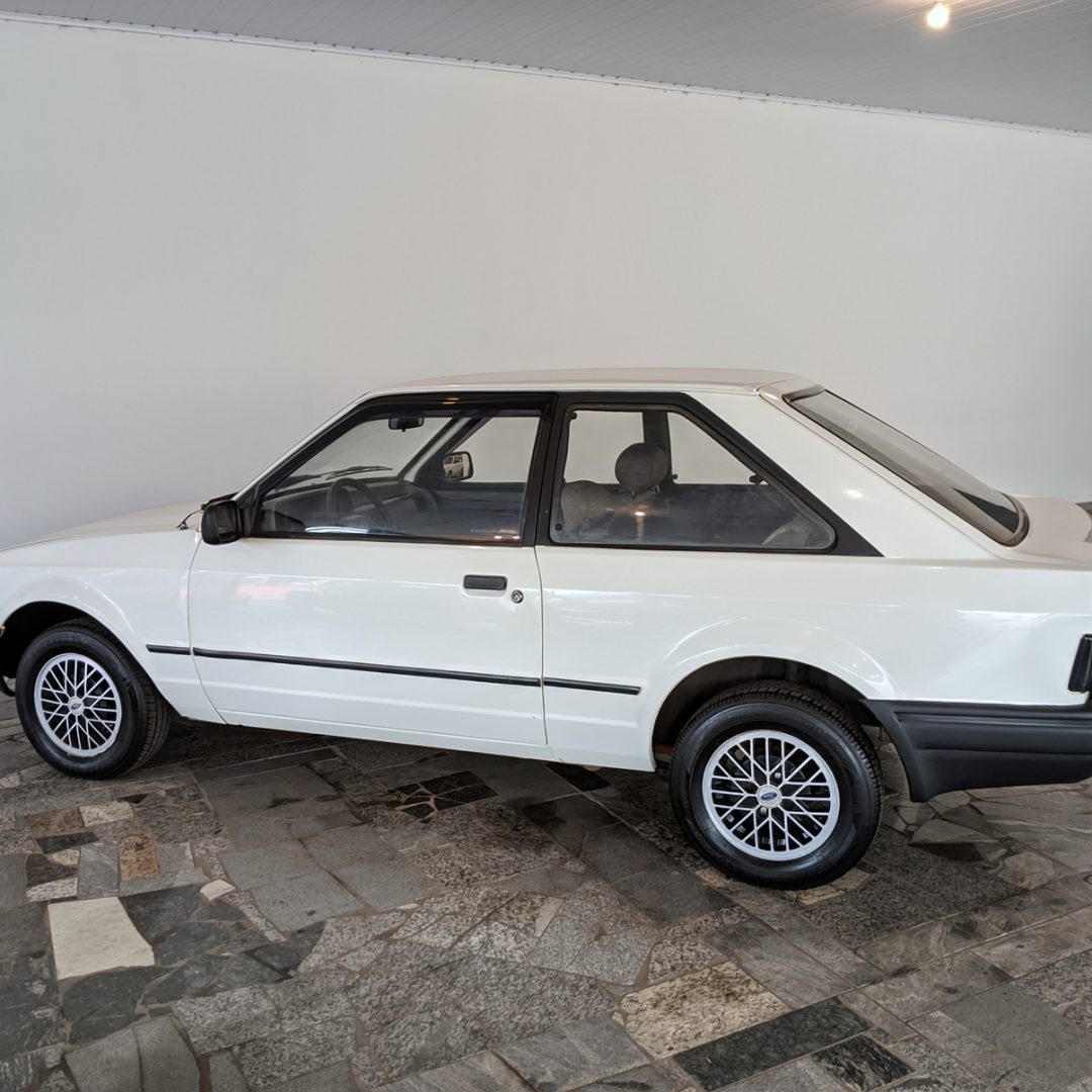 6 Escort L 1.6 gasolina 1991