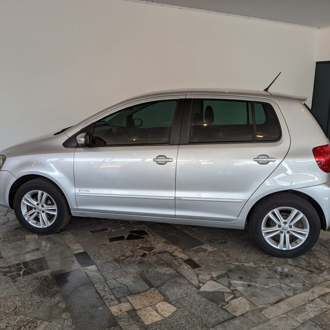 6 Fox I Trend 1.0 flex 2013 2