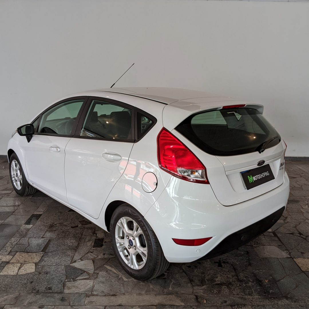 6 New Fiesta SEL 1.6 Flex 2017