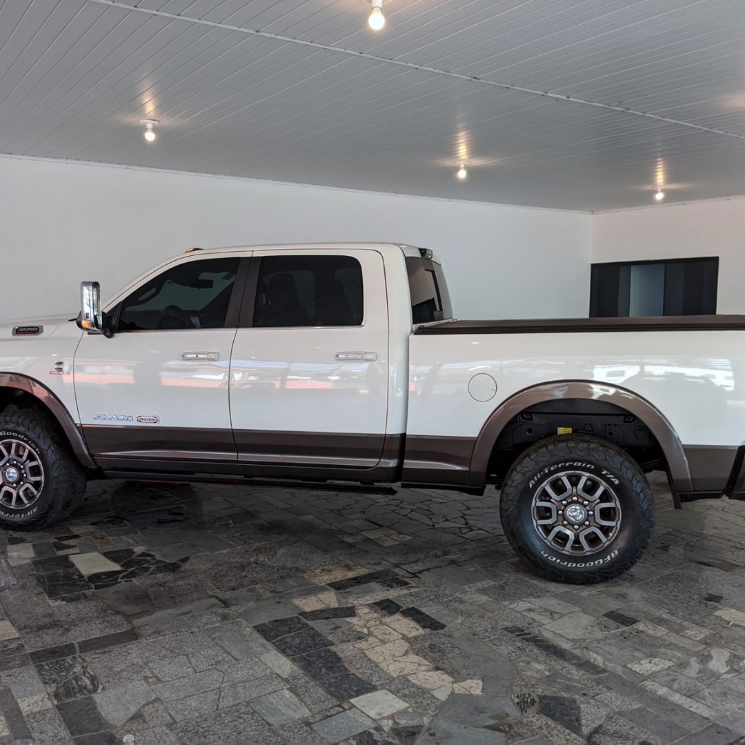 6 RAM 3500 LARAMIE LONGHORN 2022