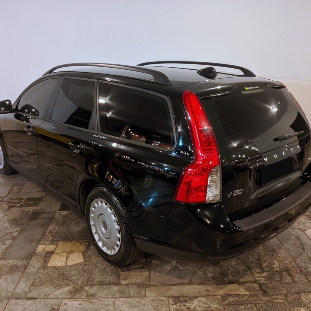 6 Volvo V50 2.0 gasolina 2010