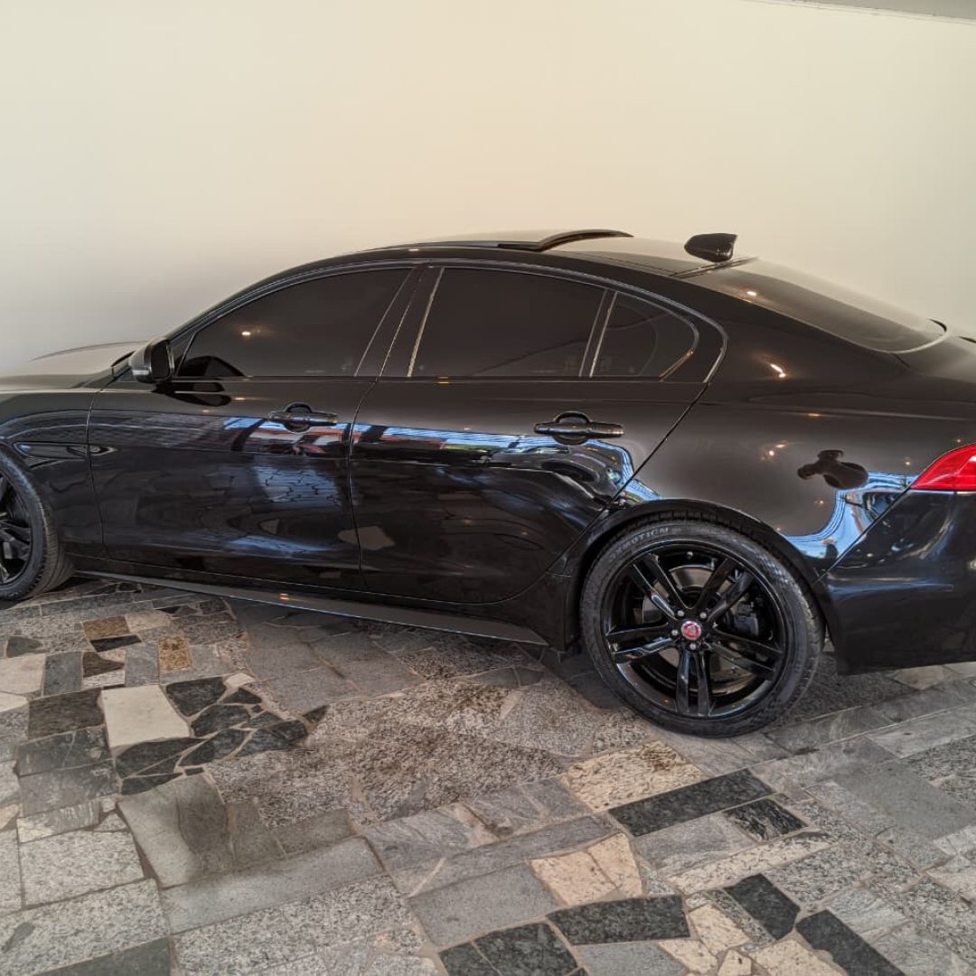 7 Jaguar XE S 3.0 gasolina 2017 2