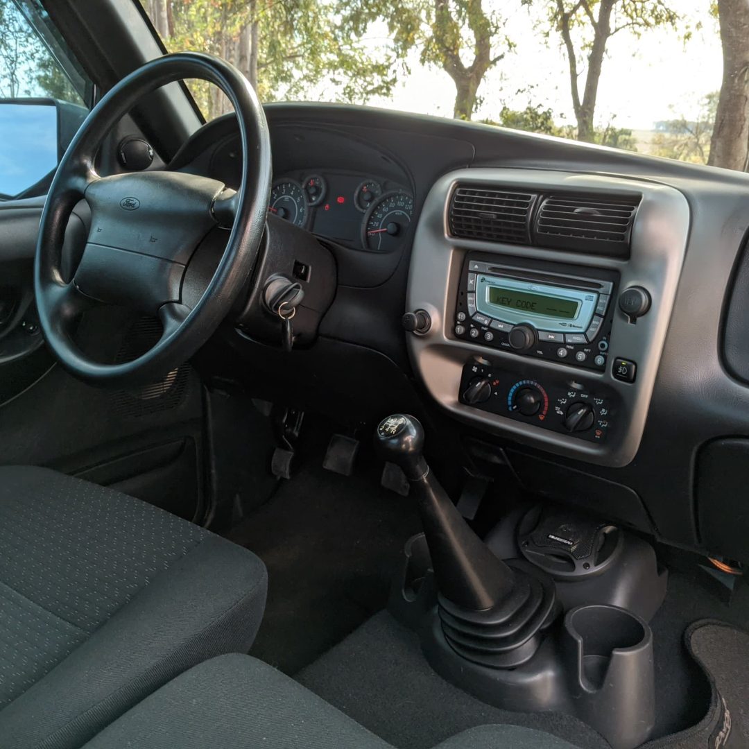 7 Ranger XLS 2.3 gasolina 2010 2