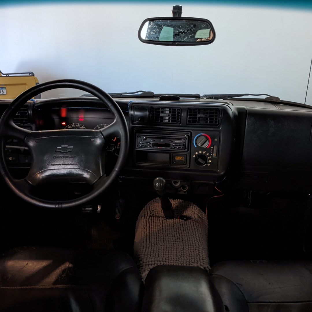 8 Blazer Executive 4.3 V6 gasolina 2000