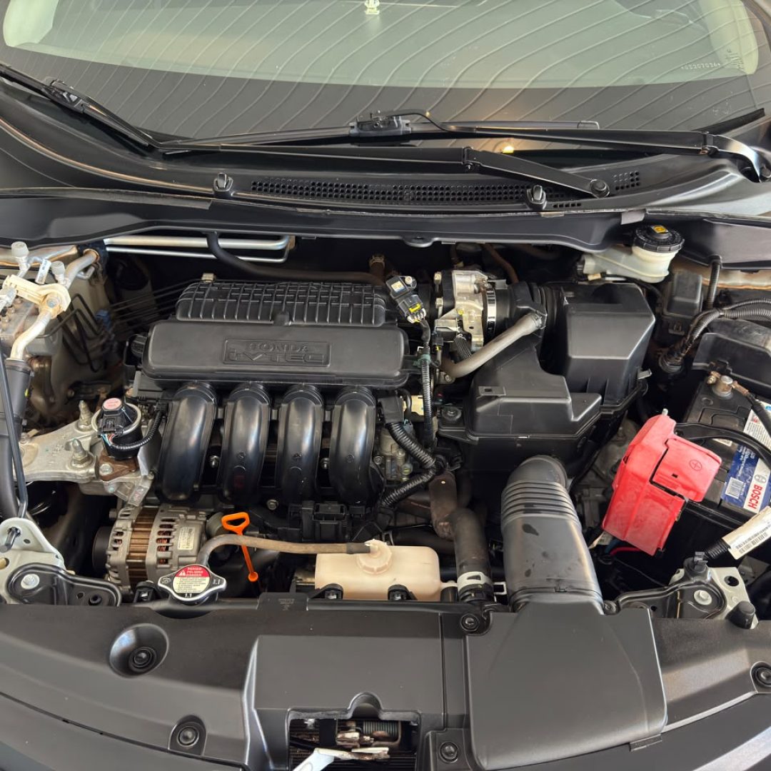 8 City LX 1.5 flex 2016